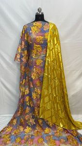 ชุดดีรักซามอยด์สำหรับผู้หญิง ดีไซน์หรูหราคุณภาพสูง งานปักลายดอกไม้ สำหรับโอกาสพิเศษ เป็นมิตรต่อสิ่งแวดล้อม - Product Image 6