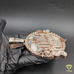 Pendentif personnalisé style hip-hop avec motif de silhouette de ville, serti de diamants, bijou de luxe pour homme et femme. - Product Image 5