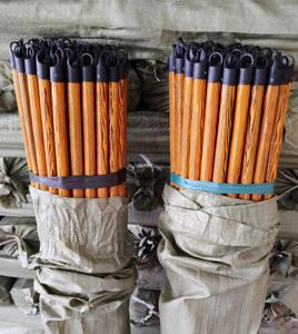 Mango de Escoba Recubierto de PVC de Madera de Eucalipto 100% de Alta Calidad de Vietnam con Cabezal de Escoba de PET FULMEX FMBS01 - Product Image 5