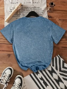 Camiseta Gráfica Vintage con Fases Lunares Azules, Estilo Casual, Manga Corta, Unisex, Algodón, Streetwear, OEM, Venta al Por Mayor - Product Image 5