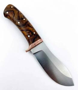 Couteau utilitaire robuste d'extérieur en acier forgé sur mesure avec manche en bois de burl tourbillonné et bolster en cuivre martelé - Product Image 3