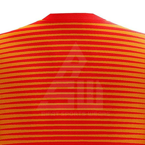Maillots de football en stock à manches courtes imprimés 100 % polyester séchage rapide respirant service OEM personnalisable fabriqué au Pakistan – Le meilleur - Product Image 4