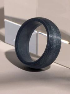 Anillo de Resina Hecho a Mano para Mujer – Elegante Anillo de Diseño con Acabado Artístico Único, Joyería Artesanal con Estilo - Product Image 3