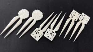 กิ๊บติดผมทำจากกระดูกควายแบบวินเทจ ขายส่ง งานแฮนด์เมดที่ยั่งยืน สำหรับผมหนา และเครื่องประดับชาติพันธุ์แบบดั้งเดิม - Product Image 4