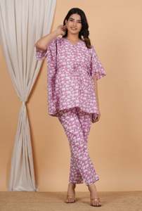 Conjunto de Dos Piezas de Maternidad con Estampado de Elefantes, Conjunto Coordinado de Maternidad con Estampado de Elefantes, Conjunto de Top y Pantalón de Maternidad para Mujeres Embarazadas - Product Image 1