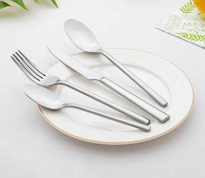 Juego de cubiertos de acero inoxidable sostenible de alta calidad, ideal para hoteles, bodas y fiestas a un precio económico. - Product Image 3