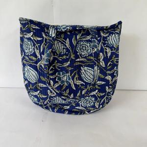 Bolso Tote de Algodón Azul con Estampado Floral, Bolso de Mano Acolchado, Bolso de Hombro Boho para Mujer, Bolso de Viaje y Compras de Gran Capacidad - Product Image 1