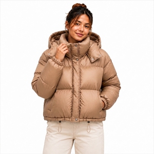 Veste matelassée pour femme de haute qualité, à capuche, d'hiver, en duvet, modèle 2024, dernier design - Product Image 1