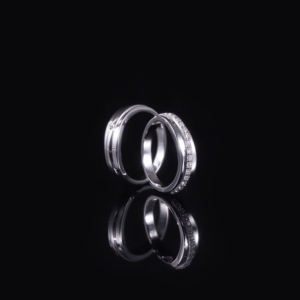 Bague de fiançailles unisexe en or massif 18 carats, pierre naturelle taille brillant rond, sertie à griffes, plaqué rhodium, style original - Product Image 3
