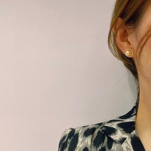 Nouvelles boucles d'oreilles en or 18 carats avec perles d'eau douce naturelles de 3 à 8 mm, style à double port, tendance, pour les trajets quotidiens, assorties à un coffret cadeau - Product Image 4