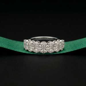 Anillo de Moissanita Brillante con Corte Marquesa y Pavé, Plata 925, Joyería Fina para Regalo de Promesa o Boda - Product Image 3