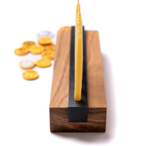 Support de bougie conique en bois massif avec insert en métal noir à plusieurs trous pour la décoration moderne de table à la maison - Product Image 4