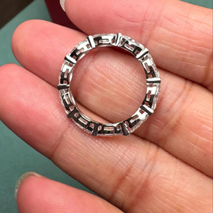 แหวนแต่งงานเพชรทรงมาร์คีส์ 25 พอยน์เตอร์ แบบ Eternity Band เพชรเลี้ยงในห้องปฏิบัติการ สำหรับเธอ - Product Image 2