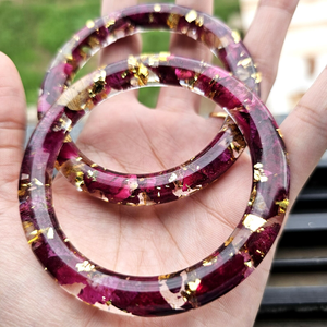 Brazalete de Resina Artístico Hecho a Mano - Joyería Tradicional de Moda para Fiestas, para el Día de San Valentín y Navidad - Product Image 4