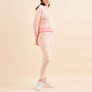 Ensemble de survêtement en velours pour femme, style décontracté et luxueux, coupe ample et élégante, idéal pour la maison et le quotidien - Product Image 2