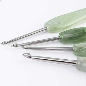 Latest Design Eco-Friendly Handcrafted Resin Fashion Knitting Needle Crochet <b>Hooks</b> with Customizable Options at Supplier Price - Product Image 3