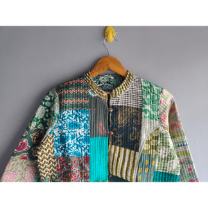 Veste Kantha réversible vintage, faite à la main, en coton, patchwork, broderie à carreaux, boutons sur le devant, vêtement d'hiver, cadeau pour elle - Product Image 4
