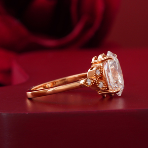 Bague de fiançailles en or jaune 14 carats avec diamant ovale de laboratoire de 3,09 carats, clarté VVS1/VVS2, sertissage à griffes, style solitaire de mariée - Product Image 2