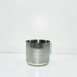 Bougeoirs en métal de haute qualité, personnalisés, en acier inoxydable, faits à la main, avec couvercle pour bougie de Noël, finition polie, vente en gros - Product Image 1