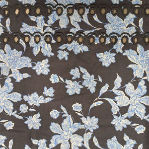 Tela de algodón de alta calidad con estampado floral azul marino, bordada con ojales, transpirable y ligera para vestidos (niñas/mujeres) - Product Image 1