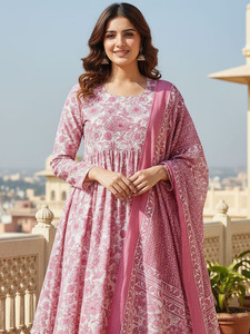 <b>Women</b> Pink Rayon Floral Printed <b>Kurta</b> Set Dupatta Knee-Length Regular Fit Traditional Ethnic Wear India Pakistan Style Quick Dry - Product Image 4