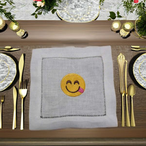 Taies d'oreiller brodées à la main de style européen luxueux artisanat de couture et de couture accepte les commandes en gros nouveau - Product Image 3