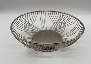 Heavy Duty Kitchen Metal <b>Fruit</b> Basket For Countertop <b>Fruit</b> <b>Storage</b> Strong Iron Wire <b>Fruit</b> Holder For Apples Bananas - Product Image 2