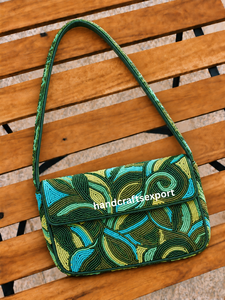 Bolso de Hombro con Solapa y Cuentas de Satén Hecho a Mano, Diseño Bohemio Verde y Azul, Correa Única, Uso Diario, Día de San Valentín, Ecológico - Product Image 1