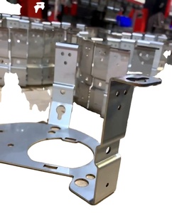 Fabrication sur mesure de tôles métalliques OEM, découpe laser, pliage, soudage, finition sur des pièces en acier inoxydable, laiton et aluminium - Product Image 3