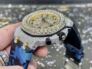 Reloj de pulsera de diamantes de lujo exclusivo de primera calidad con segunda manecilla de movimiento suave para coleccionistas. Disponible para la venta. - Product Image 6