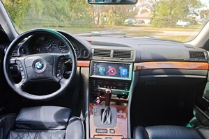 2000 B-M-W 740i - Product Image 5