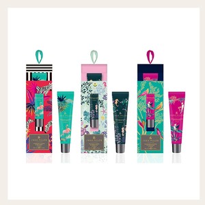 Bálsamo labial Haeho Sarah Miller London Lip Balm 10ml Frangipani Mandarina Gardenia Bayas Rojas Hecho en Corea 10ml - Product Image 6
