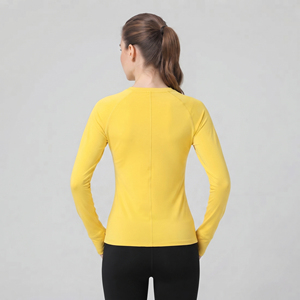 T-shirt de yoga pour femmes à manches longues, col rond, polyester de haute qualité, t-shirt de jogging, t-shirt de sport pour femmes, t-shirt de gym - Product Image 3