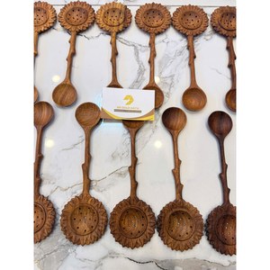 Cucharas de madera premium de 16 cm: Exquisitas utensilios artesanales de fresno y madera roja con tallado de mariposa, vajilla inspirada en la naturaleza de Vietnam. - Product Image 2