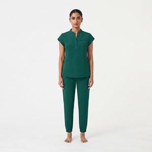 Conjunto de Uniforme Médico para Mujer Hawk Eye, Color Verde, Top de Manga Corta y Pantalones con Bolsillos, Tela de Poliéster Tejido - Product Image 5