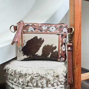 New Design Women's <b>Mini</b> Bag Stylish Shoulder & Crossbody Design Fashionable <b>Hand</b> Tooled cowhide Leather Handbag for Women's - Product Image 4