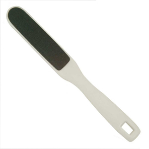 Râpe à pieds en acier inoxydable allemand pour la vente en gros, lime à callosités profilée, lime à pieds en métal pour l'entretien des pieds et la beauté - Product Image 3