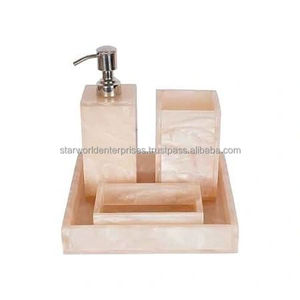 Decoración única Resina de madera MDF Baño Hex Decoración Accesorio de baño Juego de dispensador de jabón líquido - Product Image 6