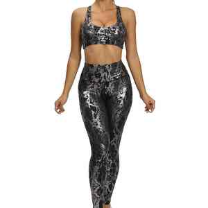 Conjunto de Yoga para Mujer, Último Modelo, Secado Rápido, Ropa Deportiva Transpirable, Diseño Sólido con Cierre Elástico en la Cintura - Product Image 3