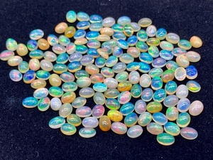 Opale d'Éthiopie naturelle, cabochon ovale, lot de 12x10 mm, teintes blanc, bleu feu, vert, jaune, certifiée par un tiers, polie, pour bijoux - Product Image 3
