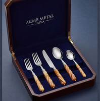 Ensemble de couverts en acier inoxydable avec manches en résine spirale en bois d'olivier, finition miroir haute brillance, parfait pour les mariages, les dîners, la cuisine et les fêtes