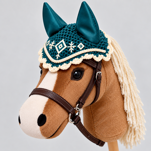Bonnet élégant pour cheval de compagnie, conçu pour le confort et le charme, avec un design ludique en tissu doux et un ajustement sûr pour la conduite quotidienne. - Product Image 5