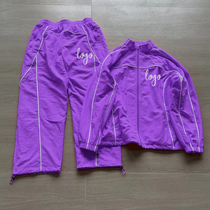 Ensemble deux pièces de survêtement léger coupe-vent en nylon avec vestes à fermeture éclair personnalisées et pantalons de jogging – Fabricant - Product Image 1