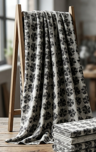 Tela de Algodón Popelina Ecológica con Estampado a Mano en Gris y Negro, Textil Suave para Vestidos de Niña, Kurti, Moda para el Hogar y Prendas de Vestir - Product Image 1