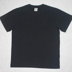 Camiseta de algodón de primera calidad, cuello redondo, manga corta, de grado comercial, personalizada, de algodón grueso, duradera, suave y cómoda, de Vietnam. - Product Image 1