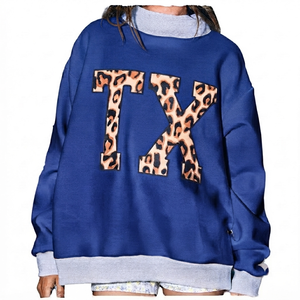 Sudadera de cuello alto para mujer, personalizada con gráficos, de felpa francesa, larga por delante, estilo oversize. - Product Image 3