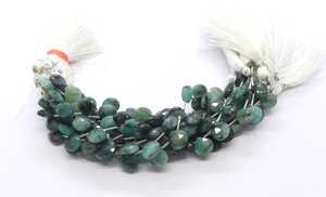 Natural Emerald Faceted Heart Shape Briolette 9-10MM Emerald Gemstone Beads 6 Inch Heart Beads For Jewelry Making Wholesale - Product Image 3