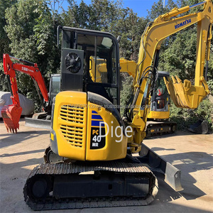 Miniexcavadora Komatsu PC40 Usada Original de Japón, 4 Toneladas, 2018-2022, Motor y Bomba Incluidos, Probada e Inspeccionada, Buen Estado - Product Image 3