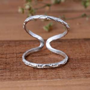 SHYAM JEWELRS Anillo de Plata Ajustable de Doble Banda con Diseño de Estrella, Hecho a Mano, de Lujo, Unisex, para Dedo - Product Image 1