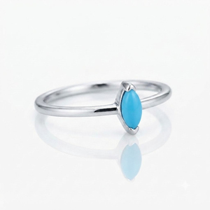 Bague solitaire Rhaya Jewels pour femme, style bohème classique, en argent sterling 925 plaqué rhodium, avec turquoise taille marquise et sertissage griffe - Product Image 1